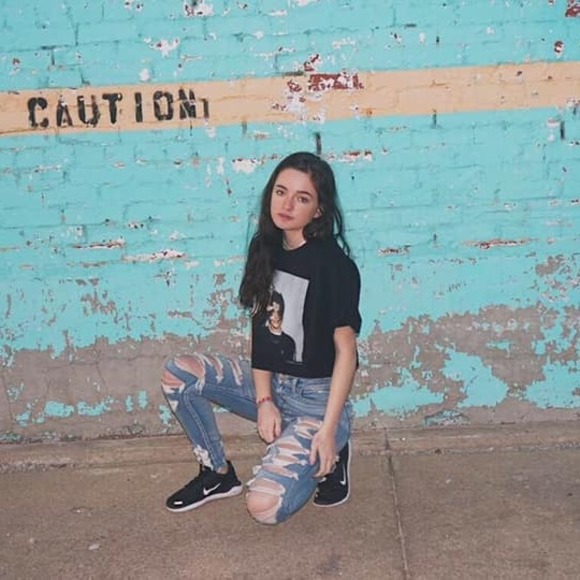 Meet your Posher, Kaylee - Picture 1 of 1